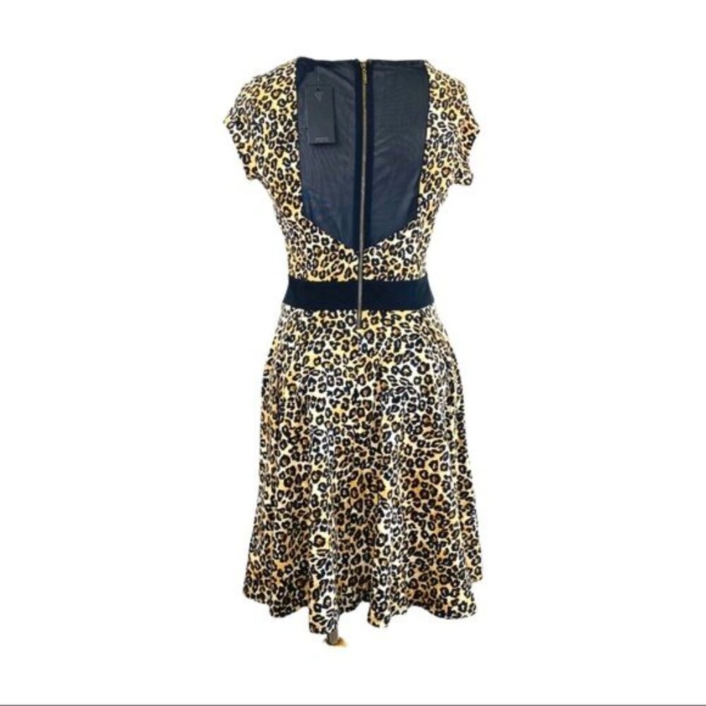 GUESS A- line Dress Fit & Flare Animal Print Skater Dress Women's Small NWT - Picture 3 of 10